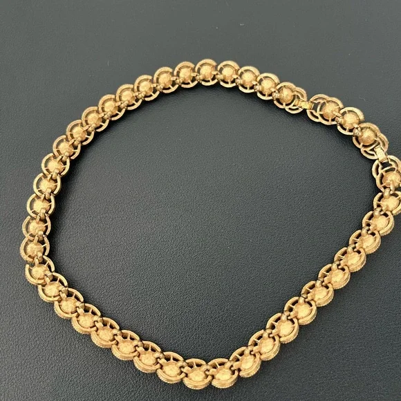 Vtg Crown Trifari Demi Parure Pearls Gold Tone Snowflake necklace and Brooch set - Picture 6 of 9